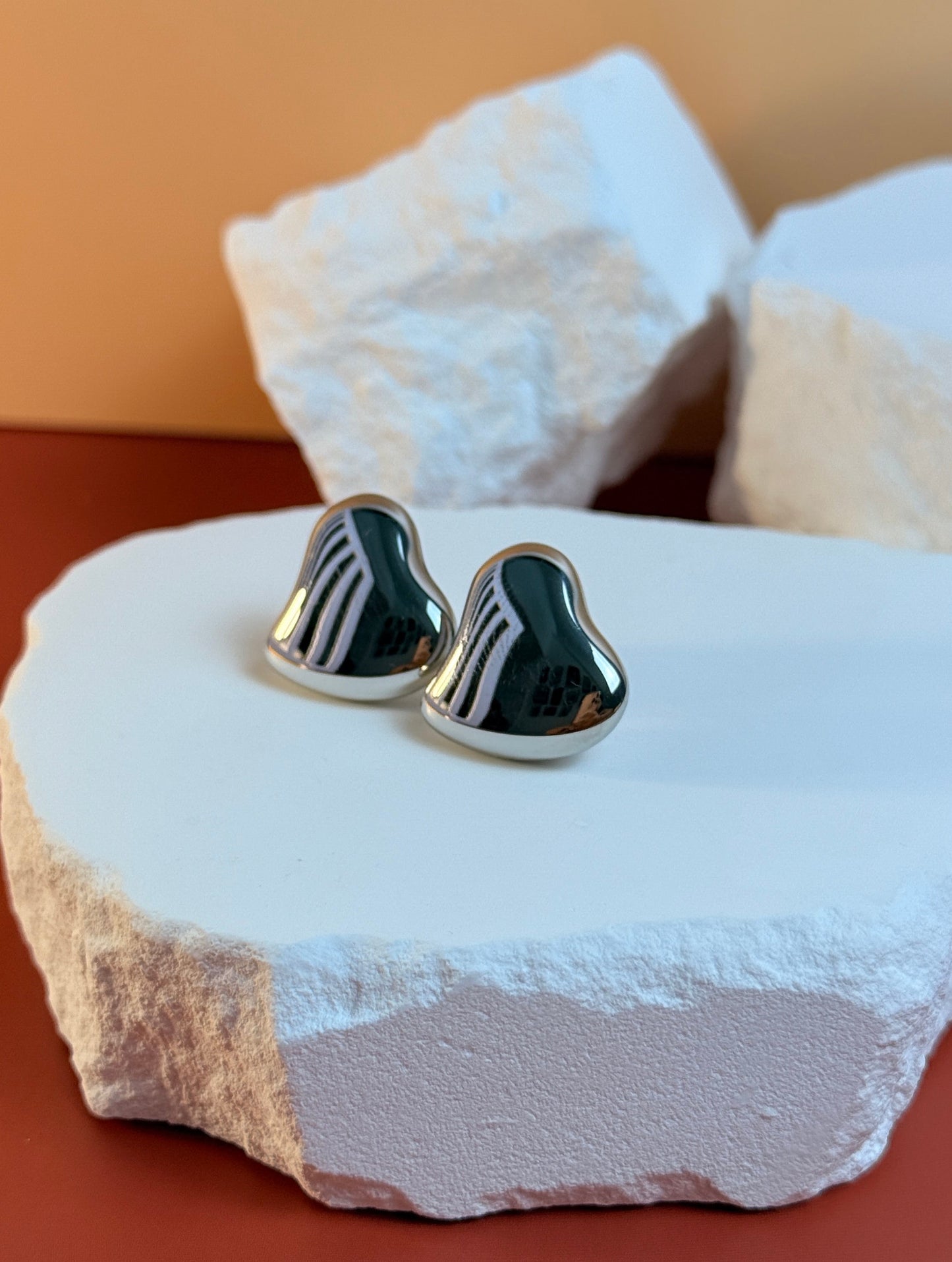SILVER LOVE